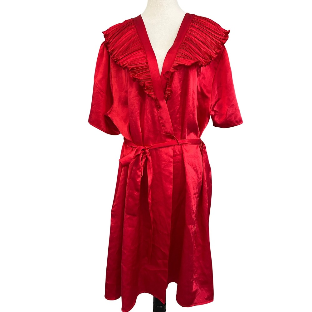 Vintage-Inspired Red Satin Robe with Pleated Collar